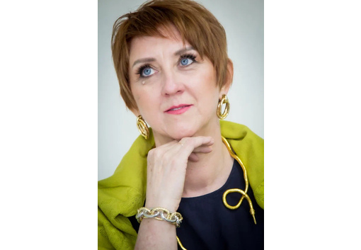 Лариса Емельянова